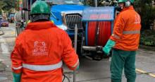 Foto que muestra trabajadores del Acueducto de Bogotá