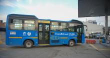 Foto de un bus TransMiZonal de TransMilenio en Bogotá.