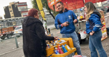 Foto de uno de los equipos territoriales de IPES en Bogotá en procesos de formalización de vendedores informales.