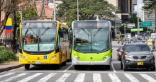Foto de rutas de TransMilenio la carrera Séptima en Bogotá.