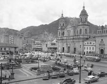 Resultado de imagen para fotos de la catedral de bogota 1800