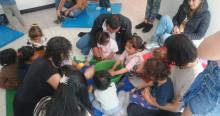 Imagen de niños jugando en actividades de BibloRed