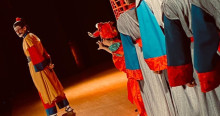 Imagen de musical familiar 'Mulán' en escena 