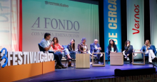 Imagen de personas en charla en Fundación Gabo 2025