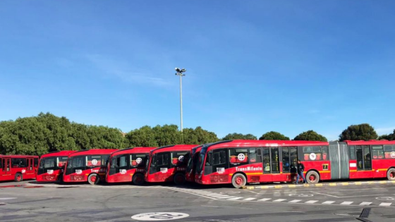 Plano general de buses de Transmilenio estacionados.