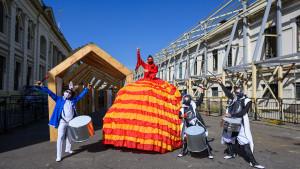 Personas disfrazadas