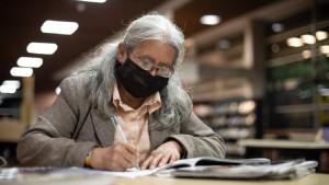 ¿Alguna vez has pensado en el poder de las palabras? La Red Distrital de Bibliotecas Públicas de Bogotá - BibloRed, invita a los ciudadanos a crear #UnaFuerzaMásPoderosa desde la escritura. Foto: BibloRed.