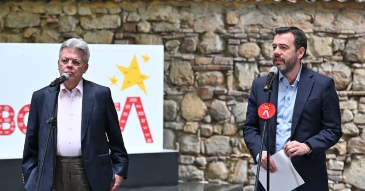 Foto del alcalde Carlos Fernando Galán y del gerente de la Empresa Metro, Leonidas Narváez durante rueda de prensa sobre la Línea 2 del Metro de Bogotá. 