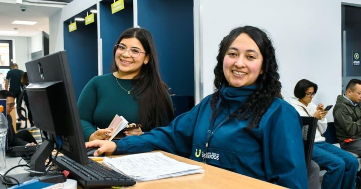 Foto de trabajadora de la Ventanilla Única de Servicios