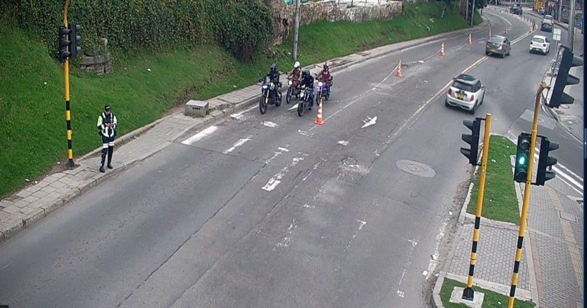 Foto de una vía de Bogotá 