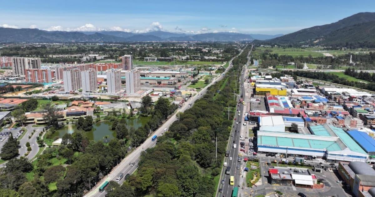 Foto aérea de la autopista Norte entre calles 191 y 245 en Bogotá.