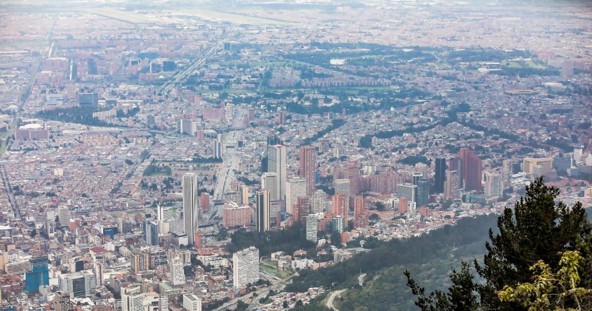 Foto panóramica de Bogotá. 