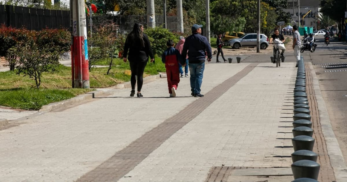 Foto de obras de espacio público en Ciudad Bolívar, al sur de Bogotá.