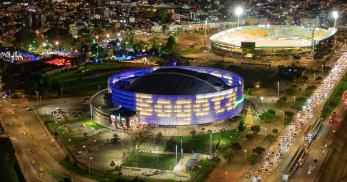 Foto aérea que muestra el Movistar Arena y al estadio El Campín en Bogotá.