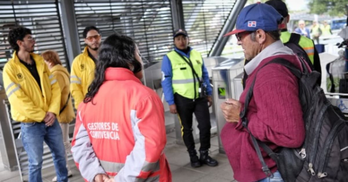 Personal de Integración Social en TransMilenio 