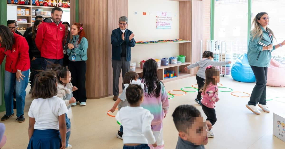 Foto de la apertura de la nueva sede para la primera infancia del colegio Bilbao en Suba.