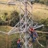 Foto que muestra trabajadores de Enel Colombia 