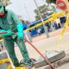 Foto que muestra un trabajador del Acueducto de Bogotá