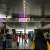 Foto del Aeropuerto Internacional El Dorado de Bogotá y sus zonas de atención al usuario. 