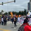 Imagen de manifestantes en una calle de Bogotá