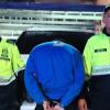 Hombre capturado tras hurtar vehículo e intentar huir.