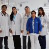 Foto de unos doctores en un hospital de Bogotá