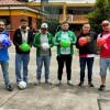 Foto de integrantes de barras de fútbol en jornada de convivencia en Los Mártires, centro de Bogotá.