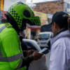 Foto de funcionarios del Distrito en operativo de seguridad