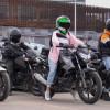Foto de motociclistas en una vía de Bogotá.