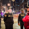 Imagen de funcionarios junto a policías