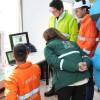 Foto que muestra personas hablando 