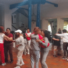 Foto de adultos mayores bailando 