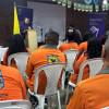 Presos escuchando charla de Hugo Mujica en la Cárcel DIstrital.