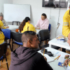 Imagen de habitantes de calle recibiendo atención 