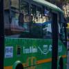 Foto de un bus de TransMilenio.