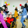 Imagen de señoras bailando