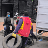 Foto de funcionarios del Distrito en operativo de limpieza