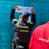 Foto del cierre de un establecimiento en el sector de Santa Fe en el centro de Bogotá.