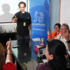 Foto de un espacio de capacitación con lenguaje de señas colombianas en el Acueducto de Bogotá.
