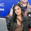 Foto de una mujer frente a un computador durante un proceso de formación en Bogotá.