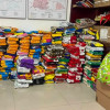 Foto de donaciones recolectadas para animales afectados en Venezuela.