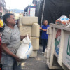 Foto de una jornada de recolección de escombros en un 'Ecopunto' en Bogotá.