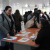 Foto de bogotanos y bogotanas asistentes a una Feria de Empleo.