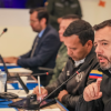 Imagen del alcalde Galán hablando durante el Concejo de Seguridad