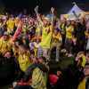 Aficionados celebran partido de Colombia en fanzone de Bogotá con pantallas gigantes distritales