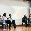 Participantes durante conversatorio sobre lenguas propias.