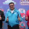 Foto de tres funcionarios del sector salud.