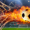 Imagen de una portería de una cancha en la que entra un balón de fútbol.