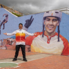 Imagen del deportista bogotano Luis RIncón junto al mural en su honor.