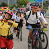 Imagen de varias personas disfrutando la ciclovía.